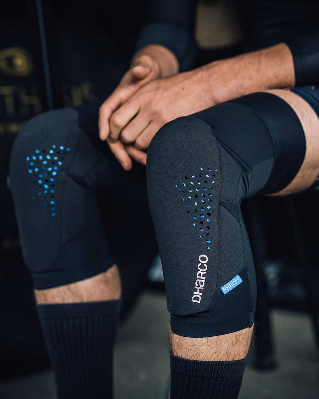 DHaRCO Gravity Knee Pad