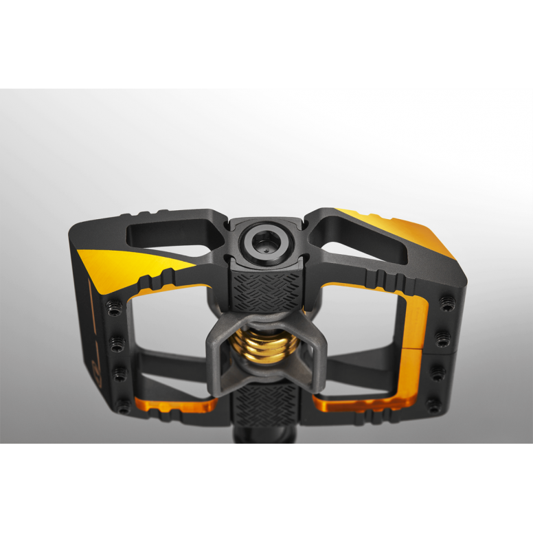 Crankbrothers Mallet DH 11 pedal underside showing concave platform and chromoly spindle