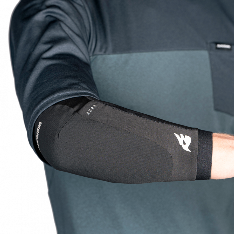 Bluegrass Aura elbow pads side profile slim fit mountain bike
