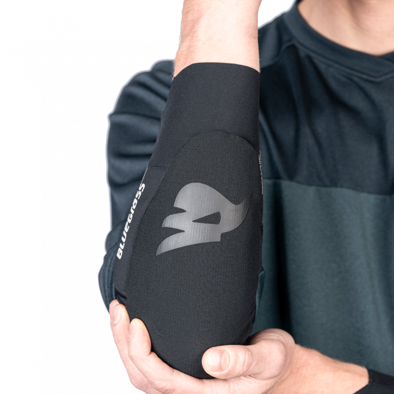 Bluegrass Aura Core elbow pad SAS-TEC Triple-Flex Level 1 certified