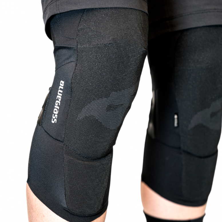 Bluegrass Aura Core Level 2 certified mountain bike knee pads side view