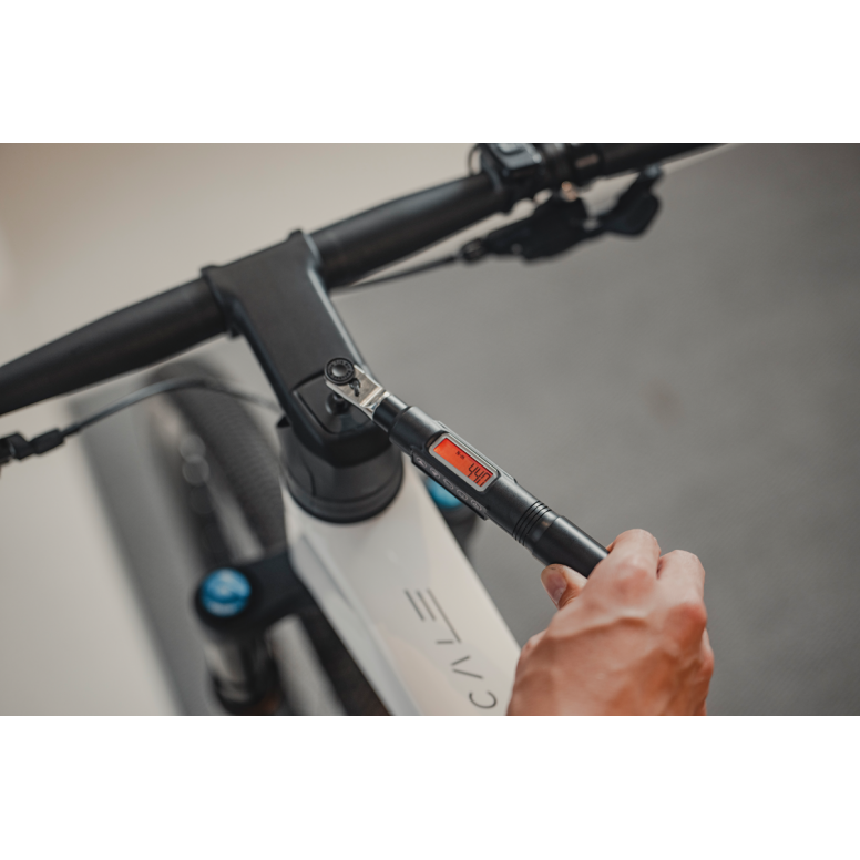 Topeak Torq Stick Pro 22-piece tool kit including heavy duty ratchet and digital torque wrench