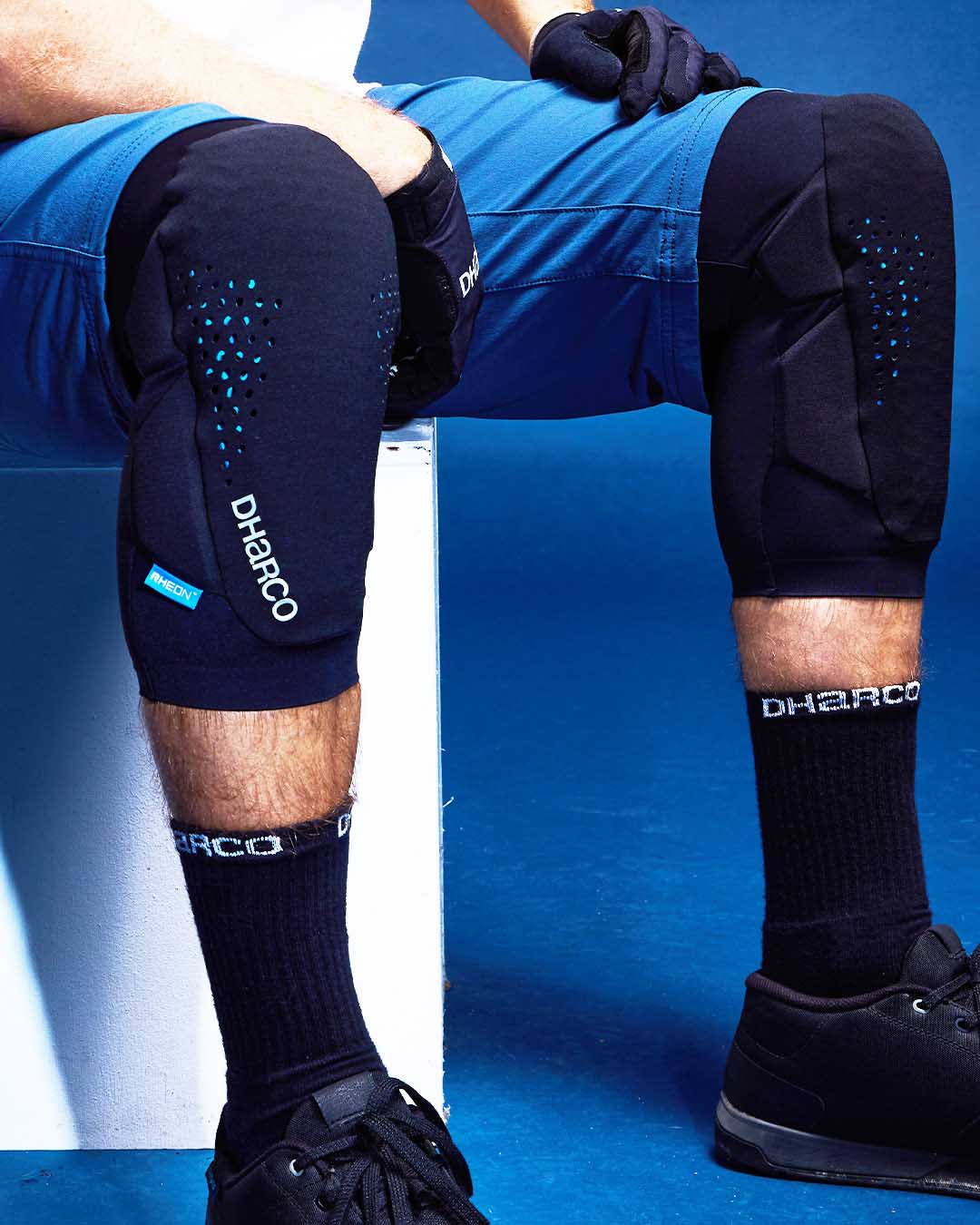 DHaRCO Gravity Knee Pad